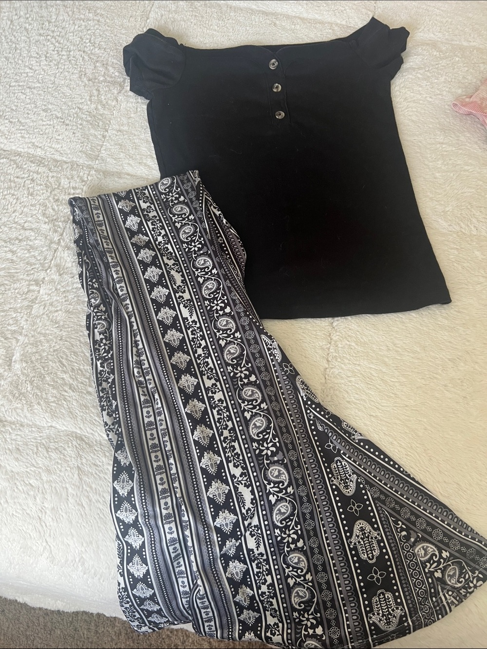 Black Button-Front Off-Shoulder Top with Black & White Patterned Flare Stretch